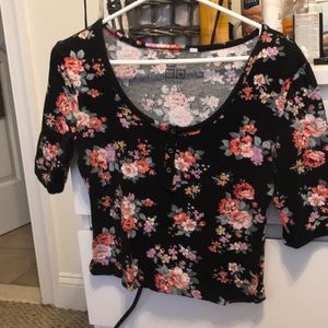 Black floral crop top